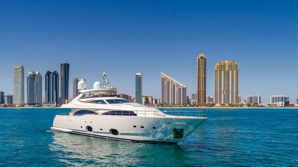 miami beach luxury yacht charters